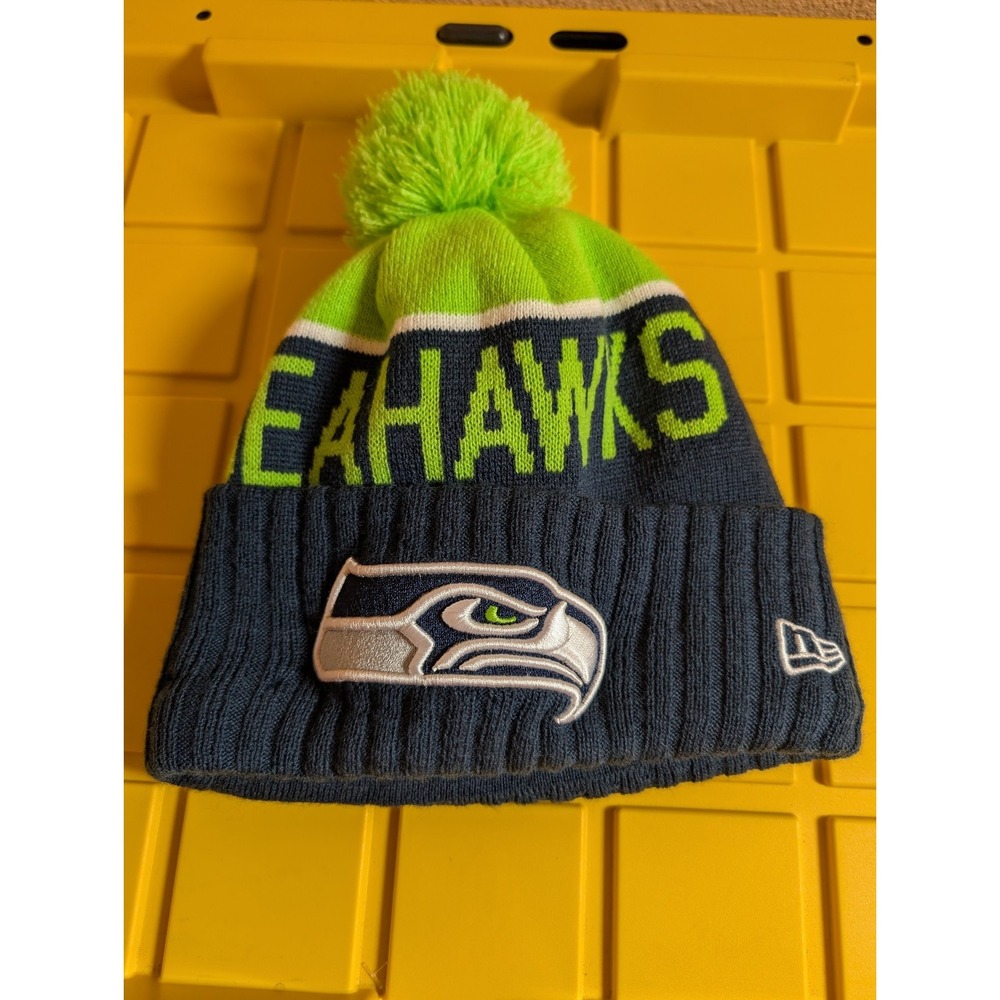 New‎ Era Seattle Seahawks NFL Official Sport Sideline Winter Knit Hat with Pom